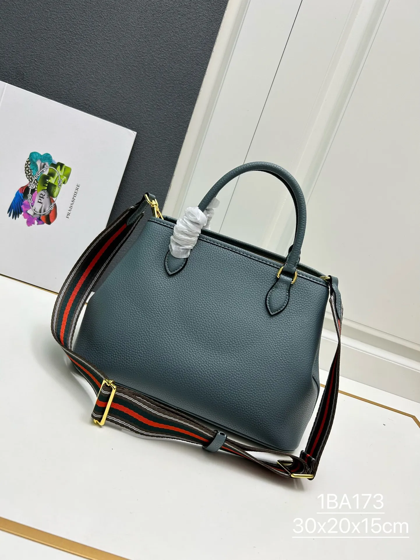 PRADA グレー レトロハンドバッグ 大型 - 画像 (3)