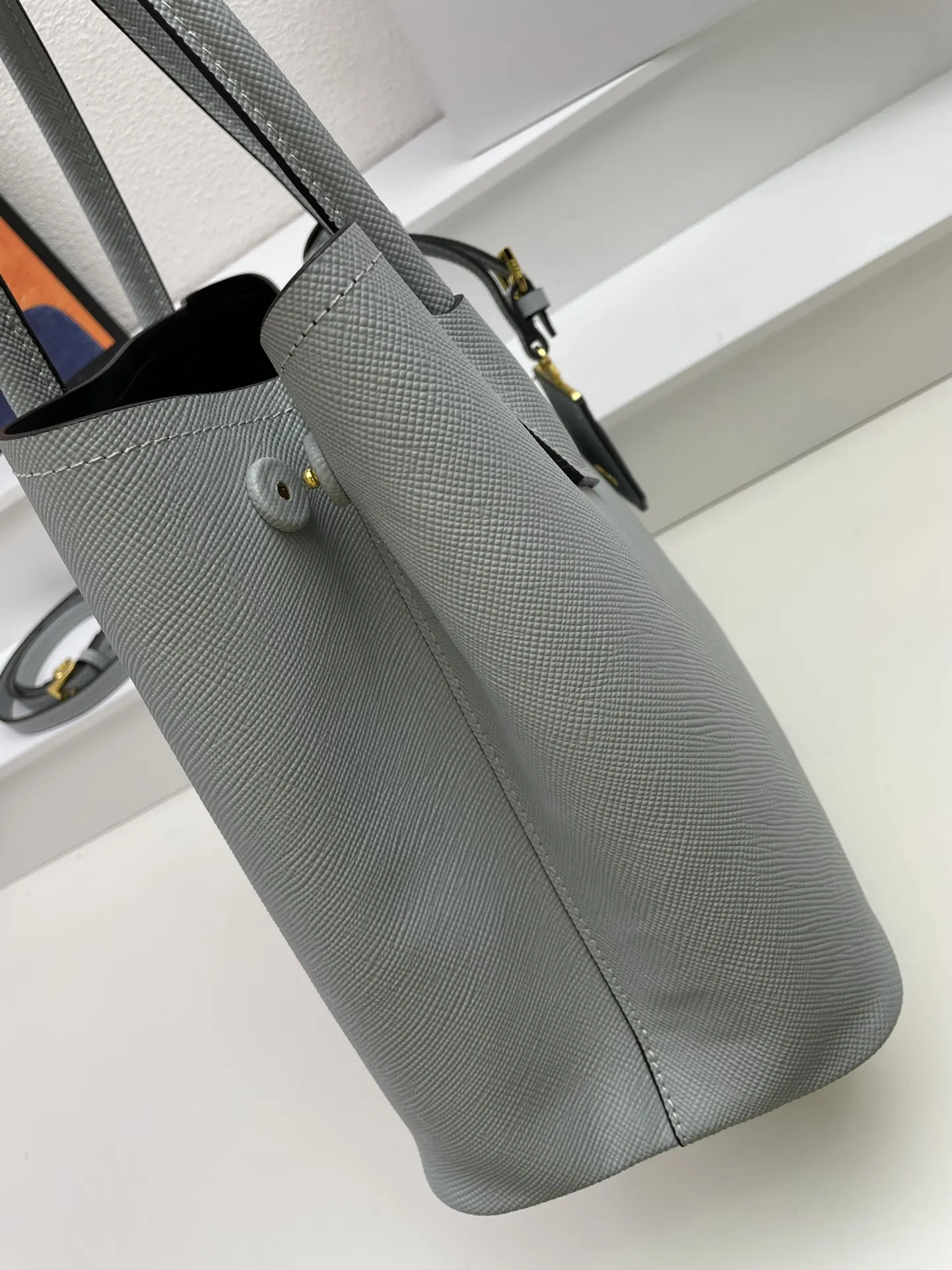 プラダ グレー クロスグレイン ショッピングバッグ - 画像 (6)