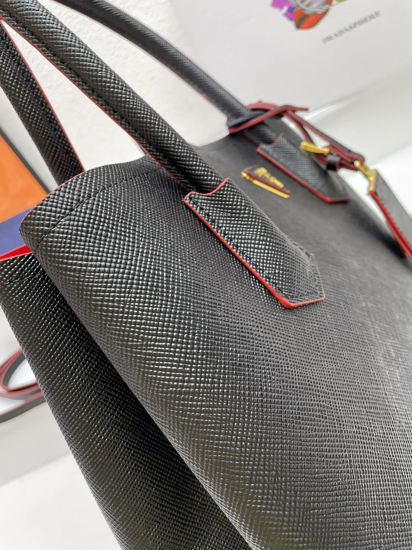 プラダ 2756# ブラック クロス柄ショルダーバッグ - 画像 (5)