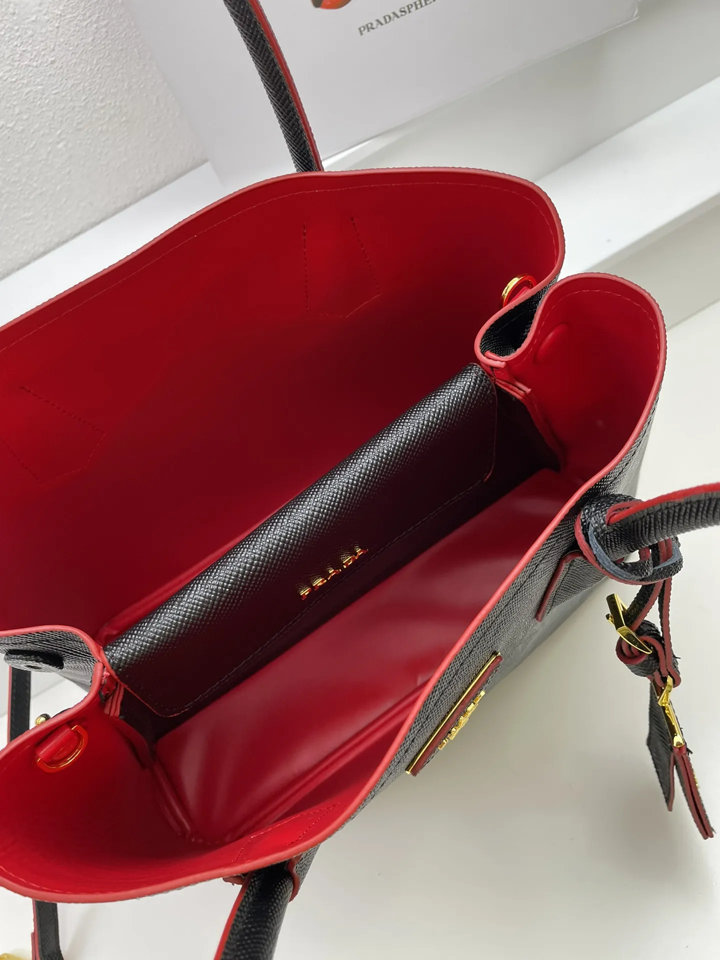 プラダ 2756# ブラック クロス柄ショルダーバッグ - 画像 (9)