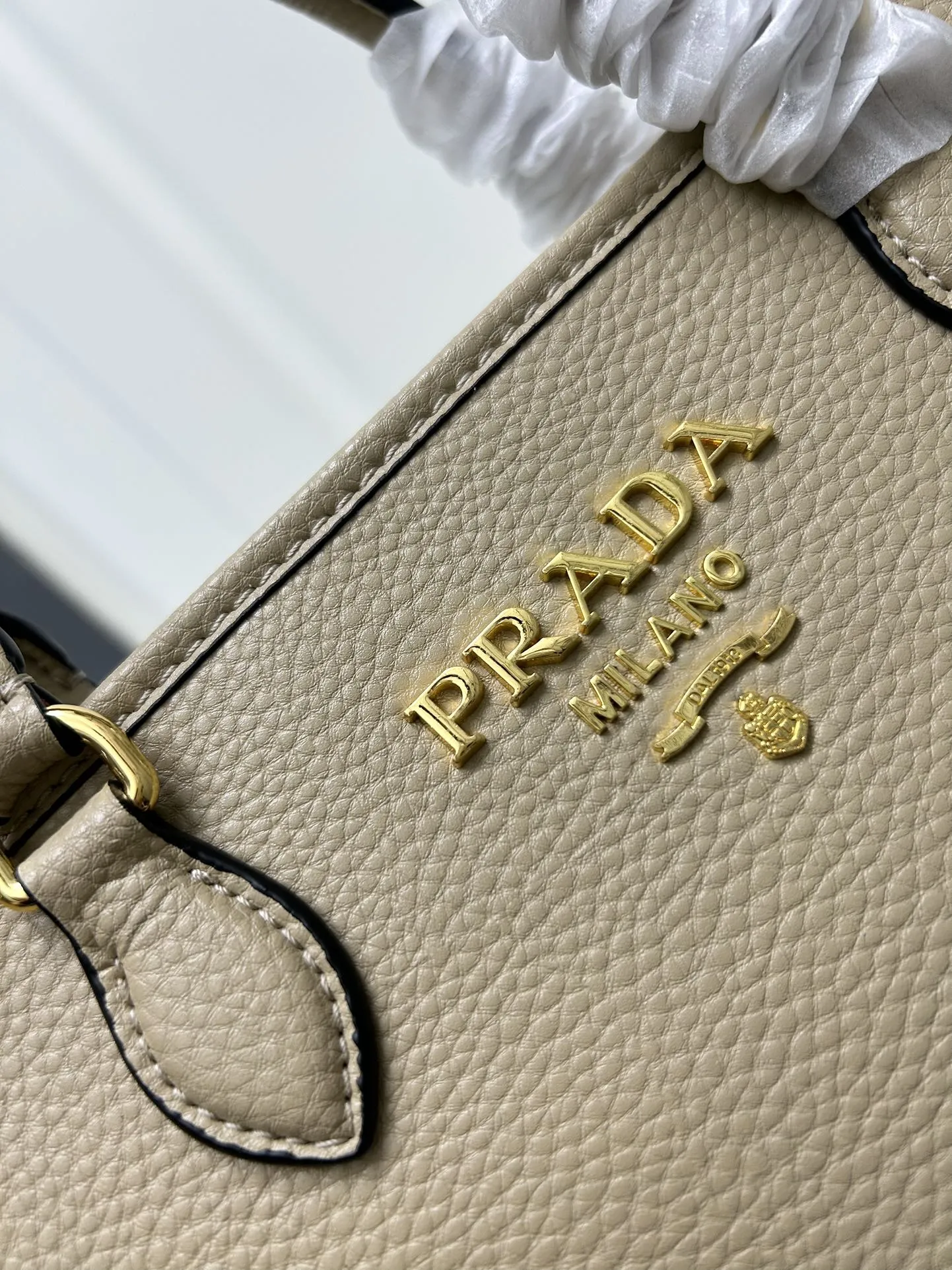 PRADA ベージュ レトロハンドバッグ 大型 - 画像 (5)