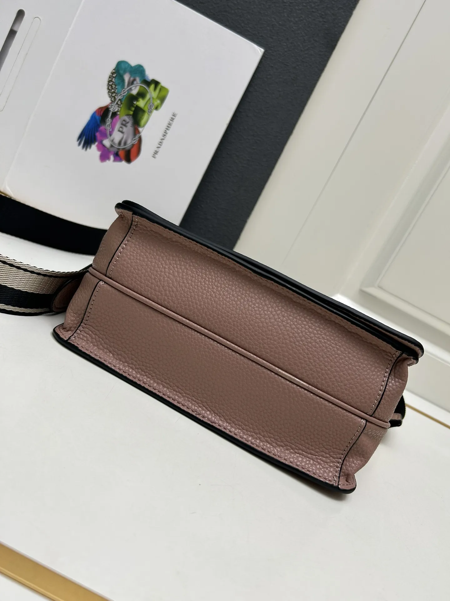 プラダ ピンク 翻盖ショルダーバッグ - 画像 (8)