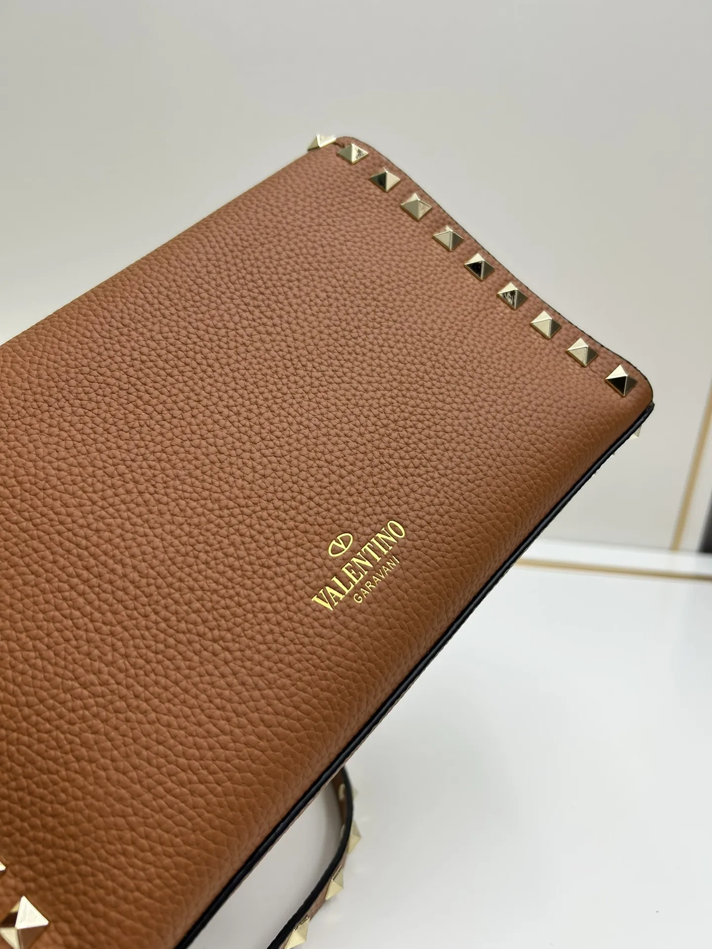 Valentino 300リヤーンレザー 茶色 ショルダーバッグ - 画像 (8)