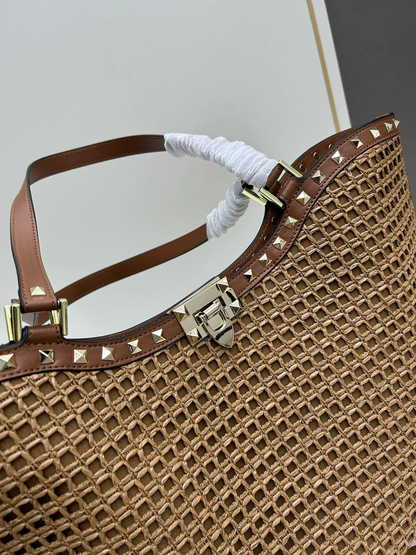 Valentino華倫天奴ラフィアショッピングバッグブラウン - 画像 (5)