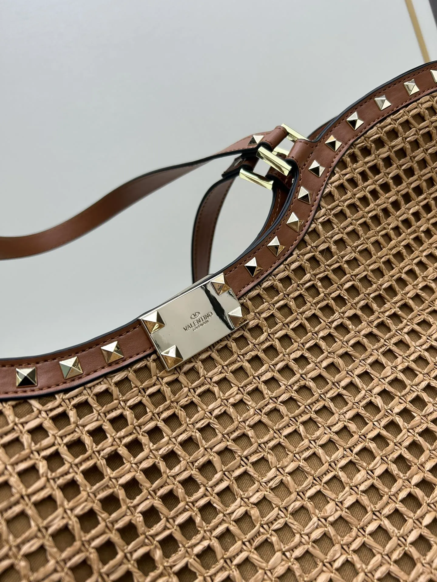 Valentino華倫天奴ラフィアショッピングバッグブラウン - 画像 (7)