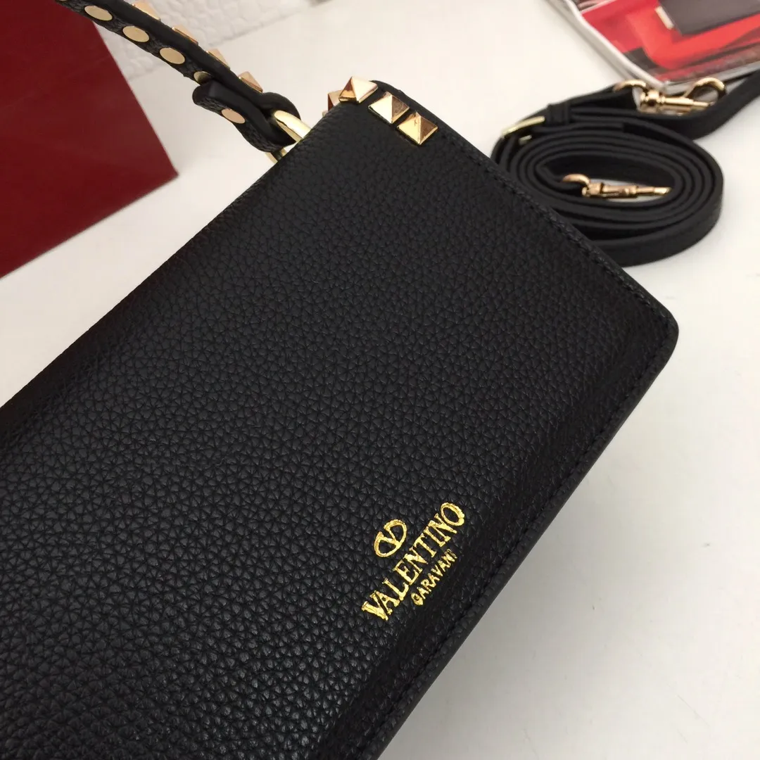 ヴァレンティノガラヴァーニ ブラック Rockstud 斜めがけバッグ - 画像 (6)