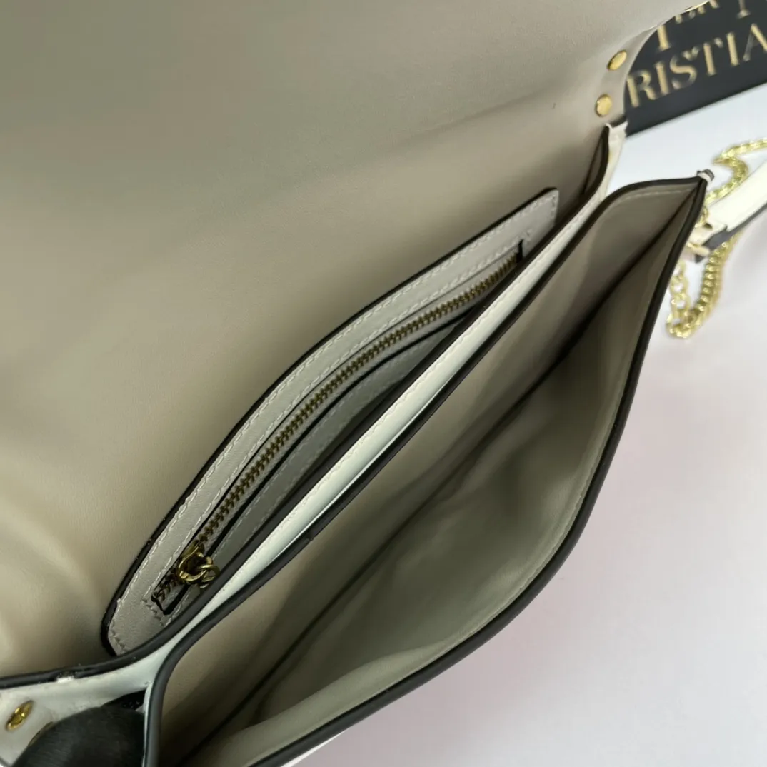 Valentino Garavani ホワイトスタッズ小号手包 - 画像 (8)