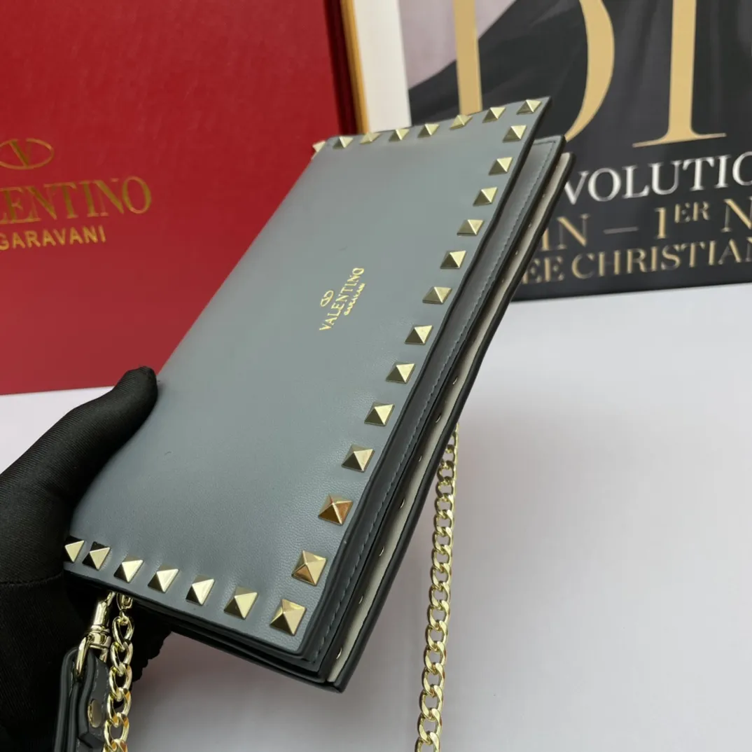 Valentino Garavani グレー小型ハンドバッグスタイル - 画像 (5)