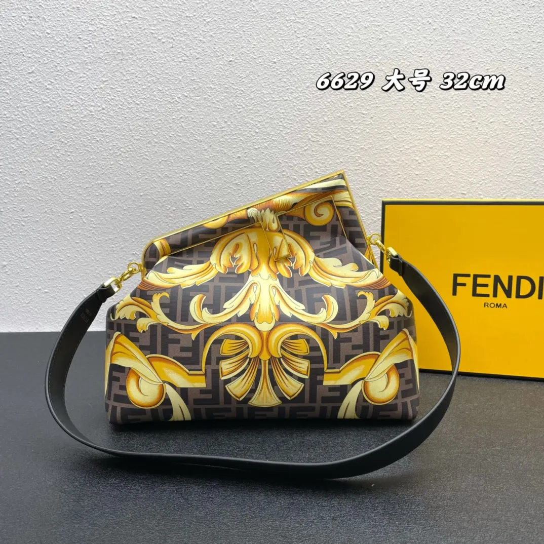 Fendi by Versace ゴールドプリントトートバッグ