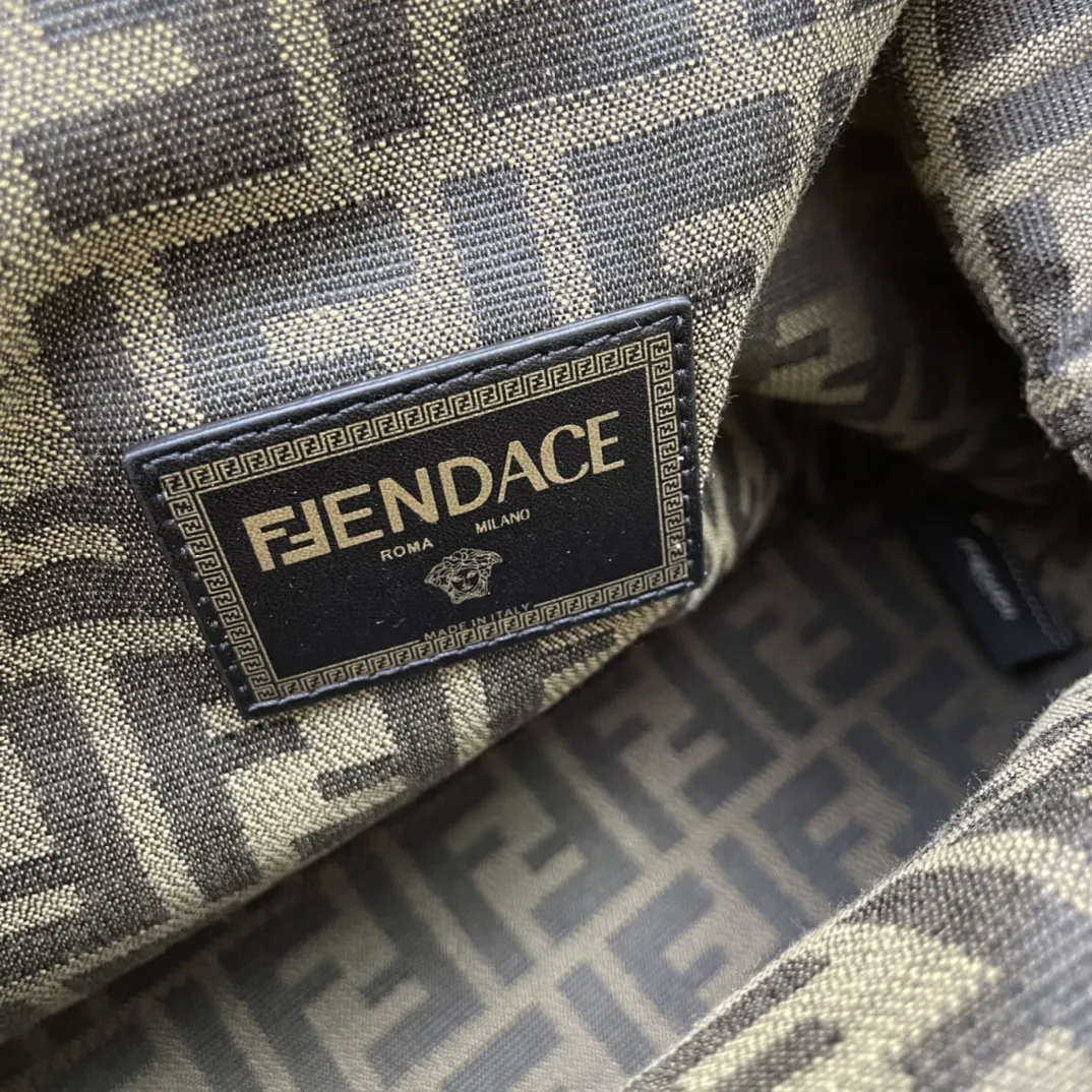 Fendi by Versace ゴールドプリントトートバッグ - 画像 (10)