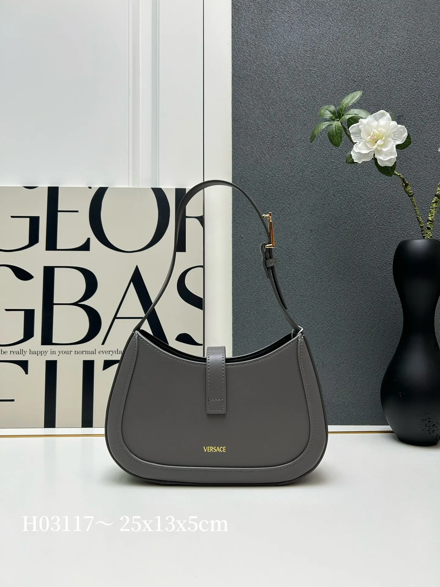 VERSACE グレー 腋下バッグ H03117 - 画像 (3)