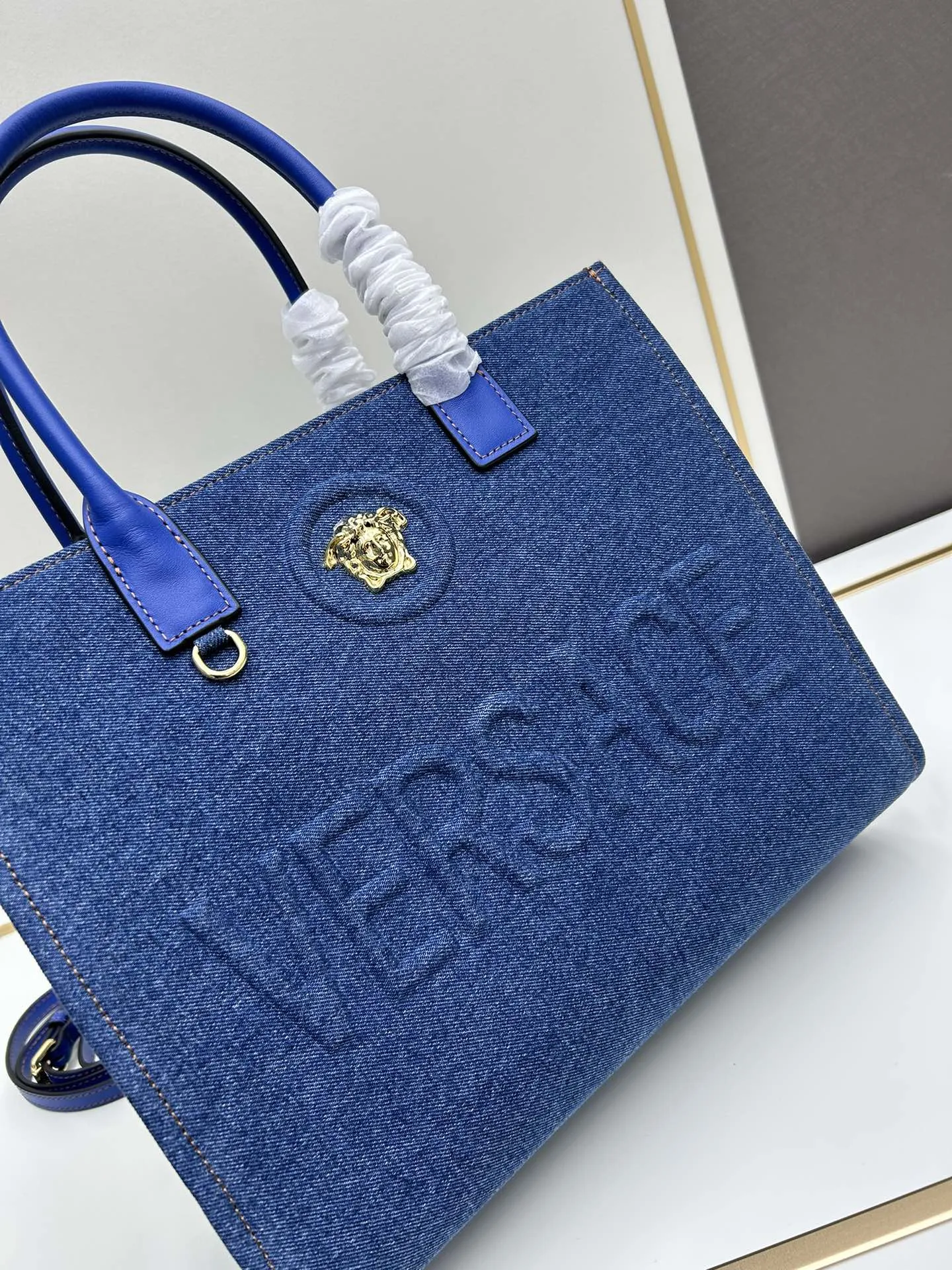Versace ブルーデニムトートバッグ2023新作 - 画像 (6)
