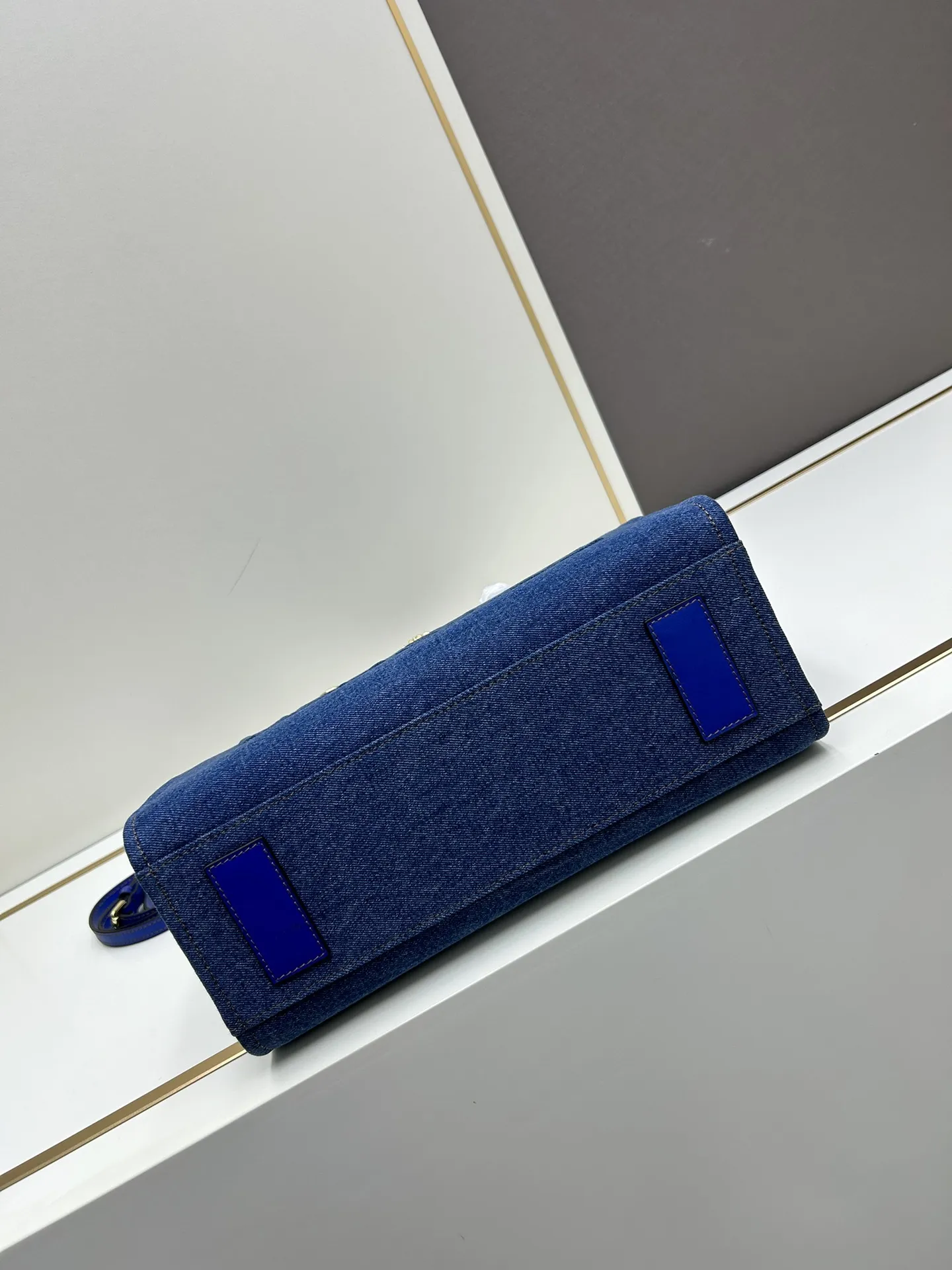 Versace ブルーデニムトートバッグ2023新作 - 画像 (7)