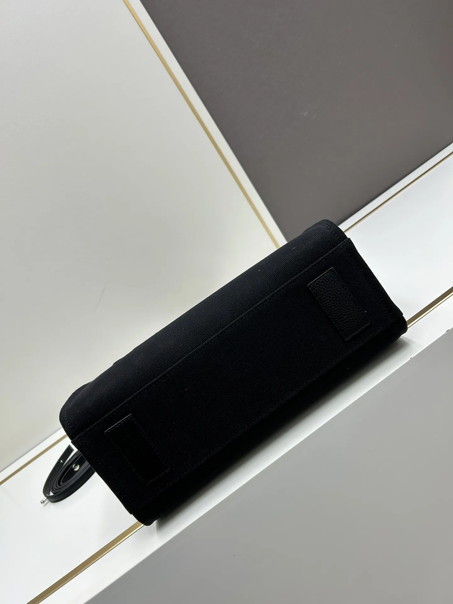 Versace ブラックデニムトートバッグ2023新作 - 画像 (6)