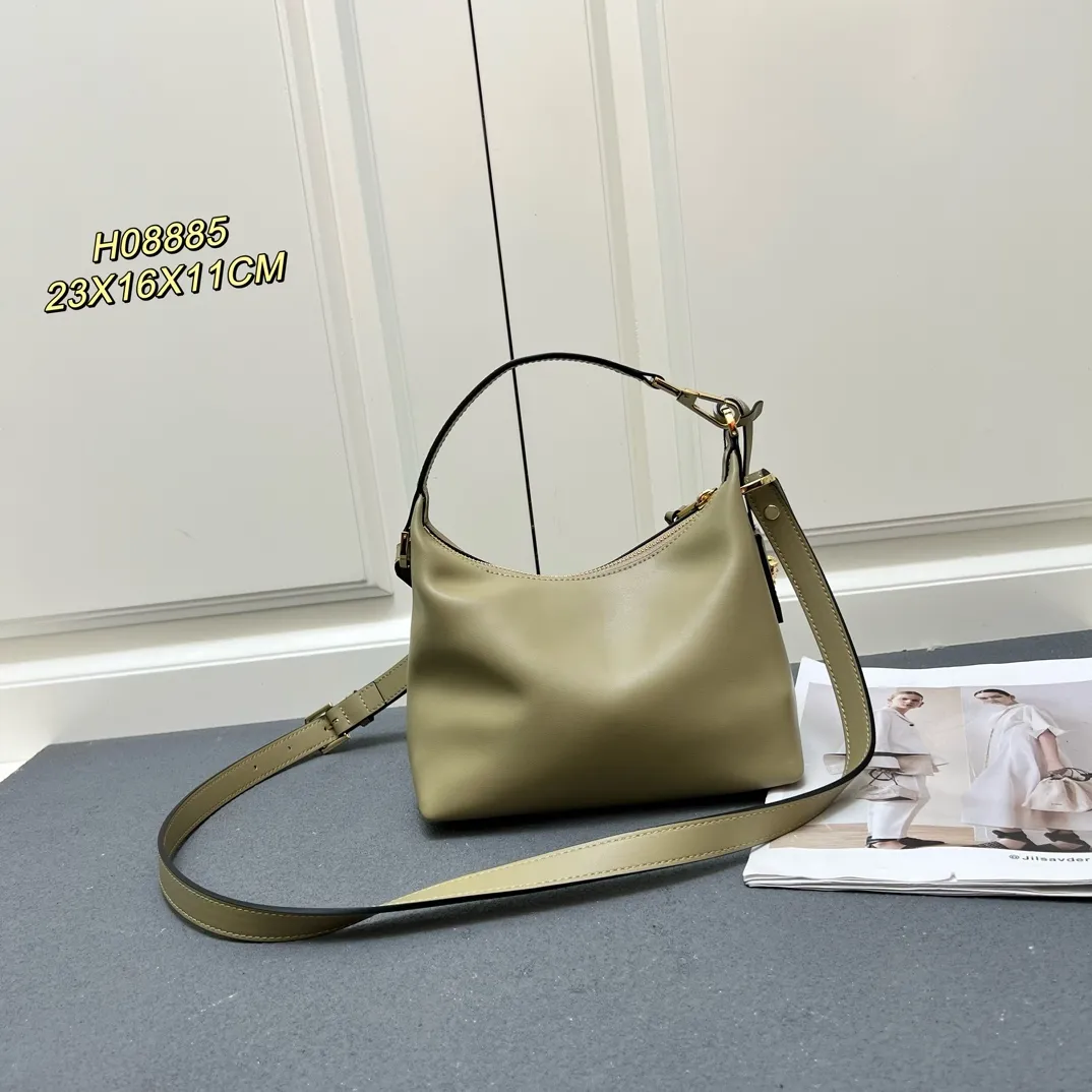 VERSACE オリーブグリーン 新月型バッグ - 画像 (3)