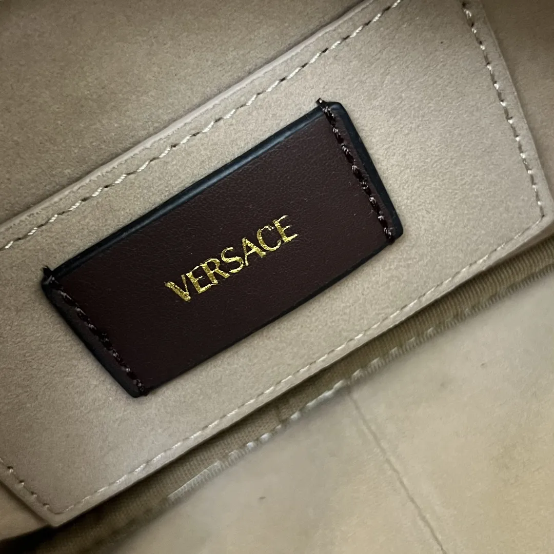 VERSACE 女性腋下バッグ 茶色 新作 - 画像 (10)