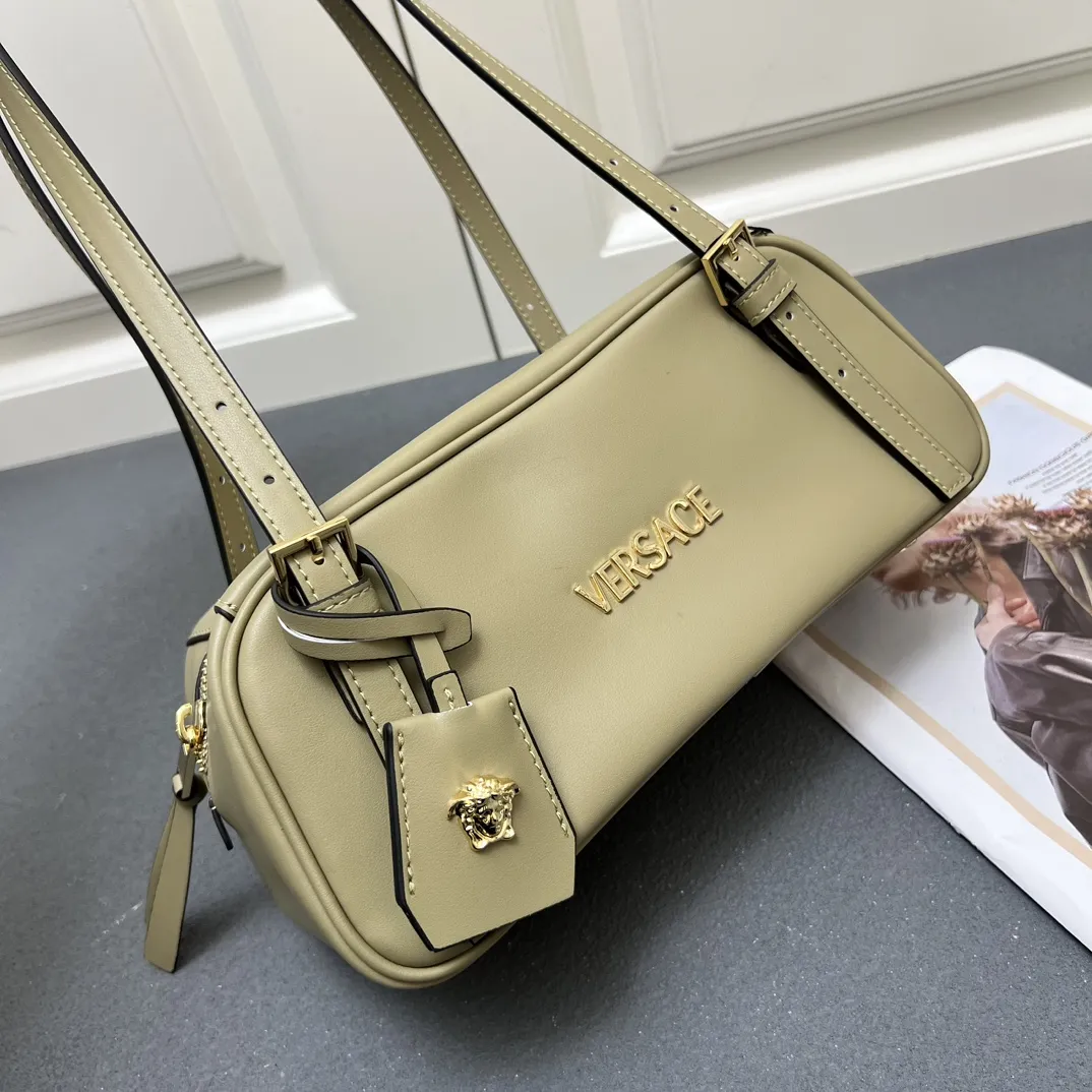 VERSACE オリーブグリーン レディース腋下バッグ - 画像 (5)