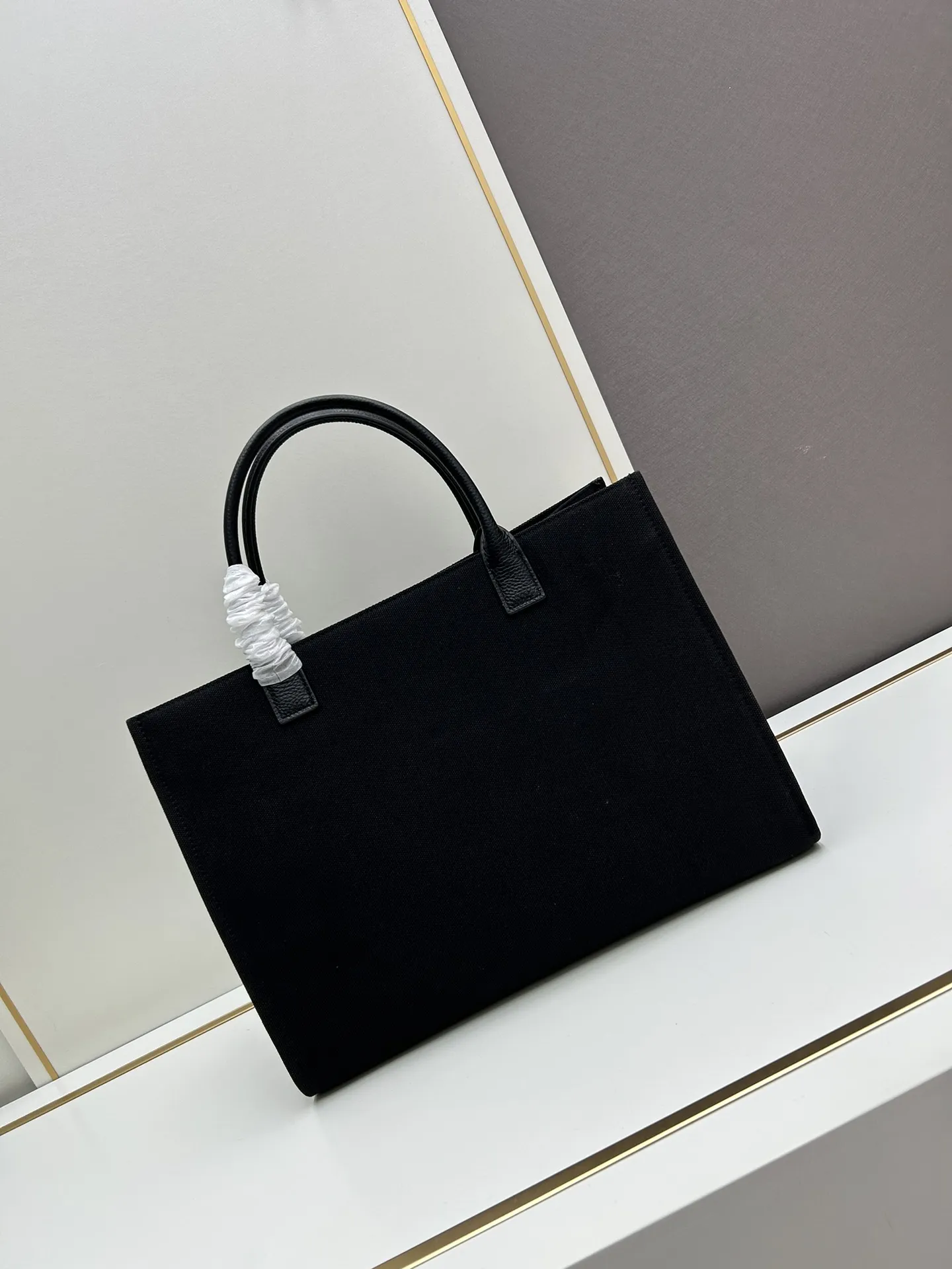 Versace ブラックデニムトートバッグ2023新作 - 画像 (4)