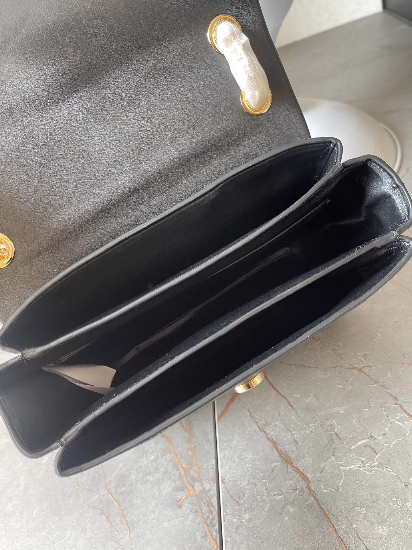 VERSACE 黒 大胆プリント シングルバッグ - 画像 (9)