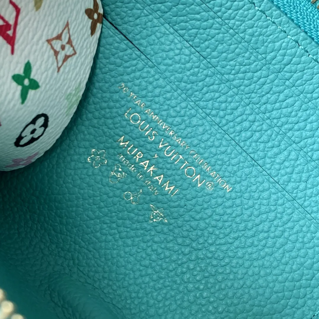 ルイ・モノグラム LVxTM コンパクトウォレット ブルーレザー - 画像 (9)