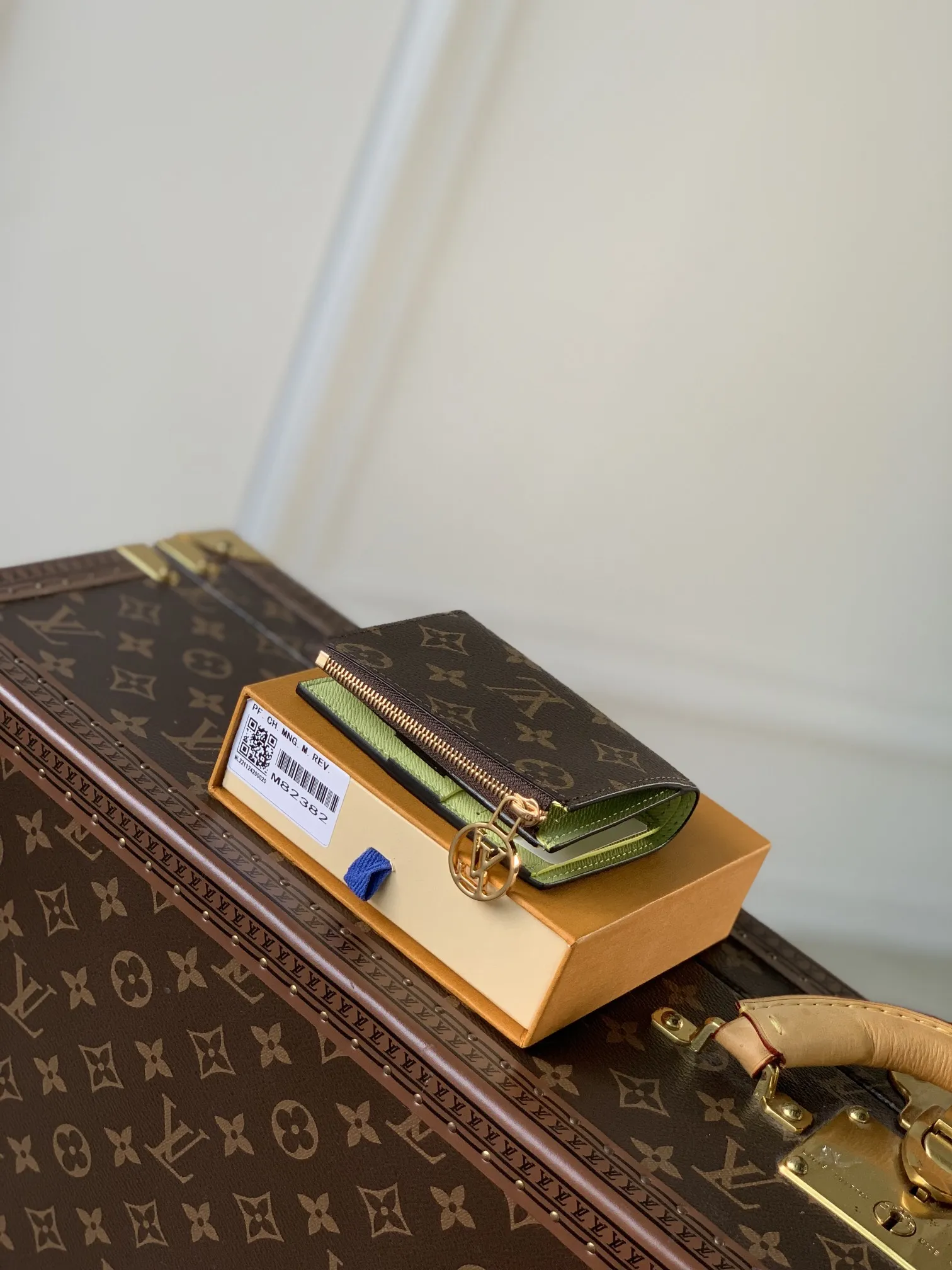 ルイ・ヴィトン ポルトフォイユ・リサ 財布 グリーン モノグラム - 画像 (4)