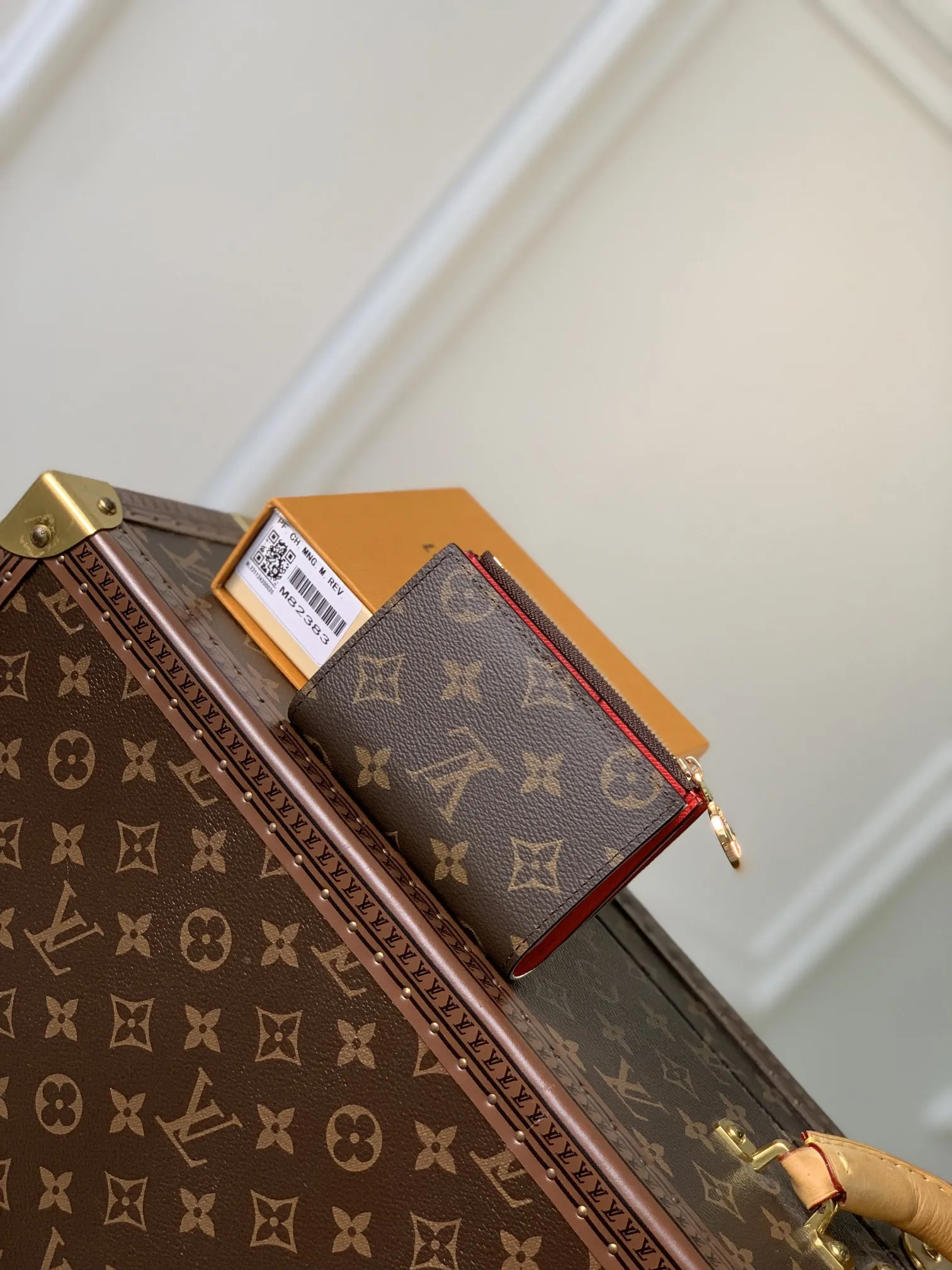 ルイ・ヴィトン ポルトフォイユ・リサ M8281 レッド ウォレット - 画像 (3)