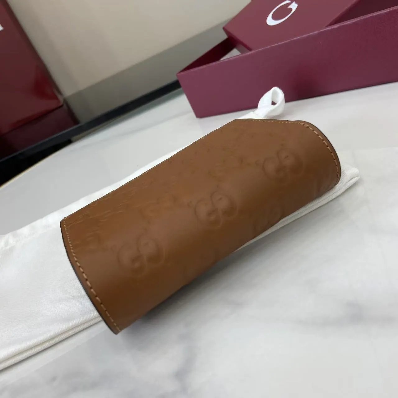 グッチ GGエンブレム スモールウォレット ブラウンレザー - 画像 (5)