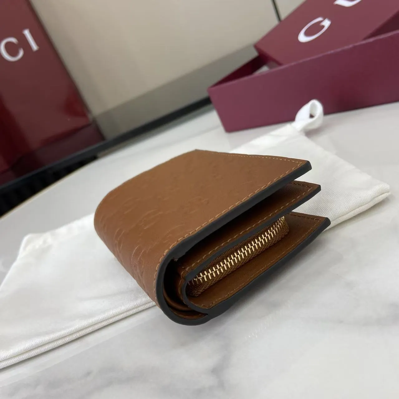 グッチ GGエンブレム スモールウォレット ブラウンレザー - 画像 (7)