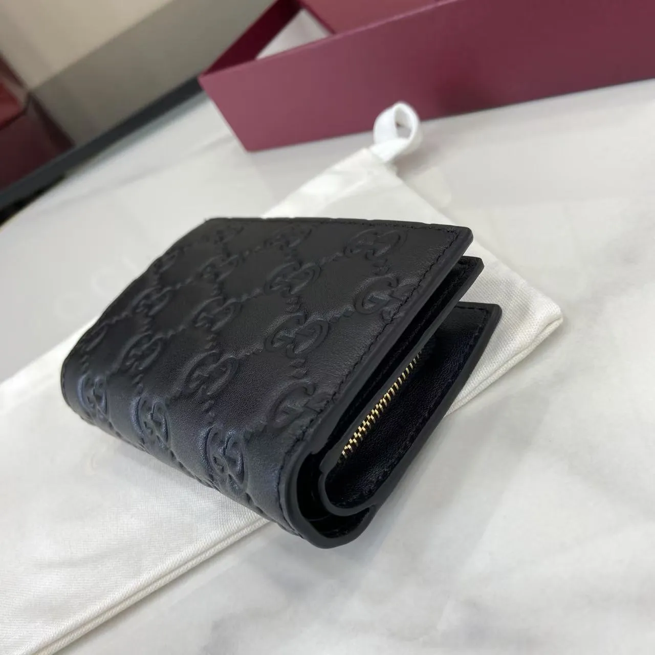 グッチ GGエンブレム スモールウォレット ブラックレザー - 画像 (13)