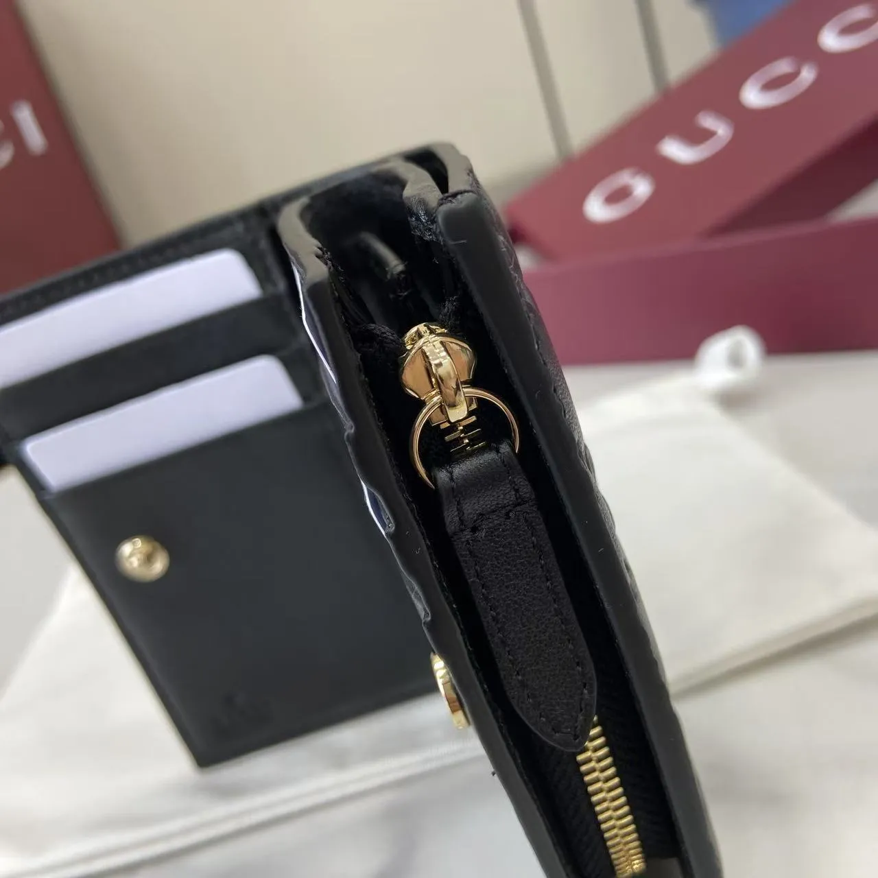 グッチ GGエンブレム スモールウォレット ブラックレザー - 画像 (11)