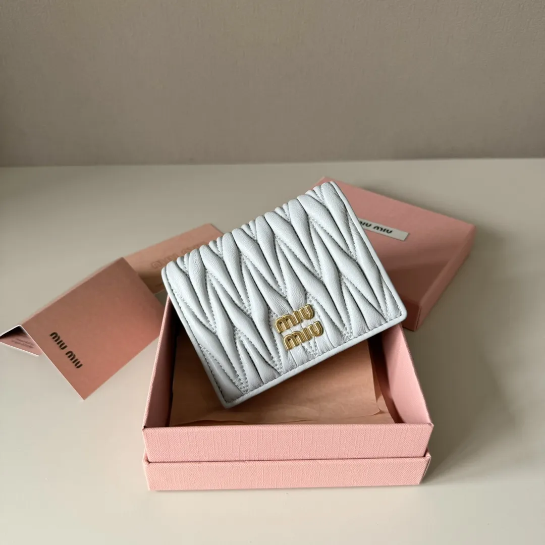 ミュウミュウ ポケットウォレット 5MV204 グレーブルー マトラッセ - 画像 (3)