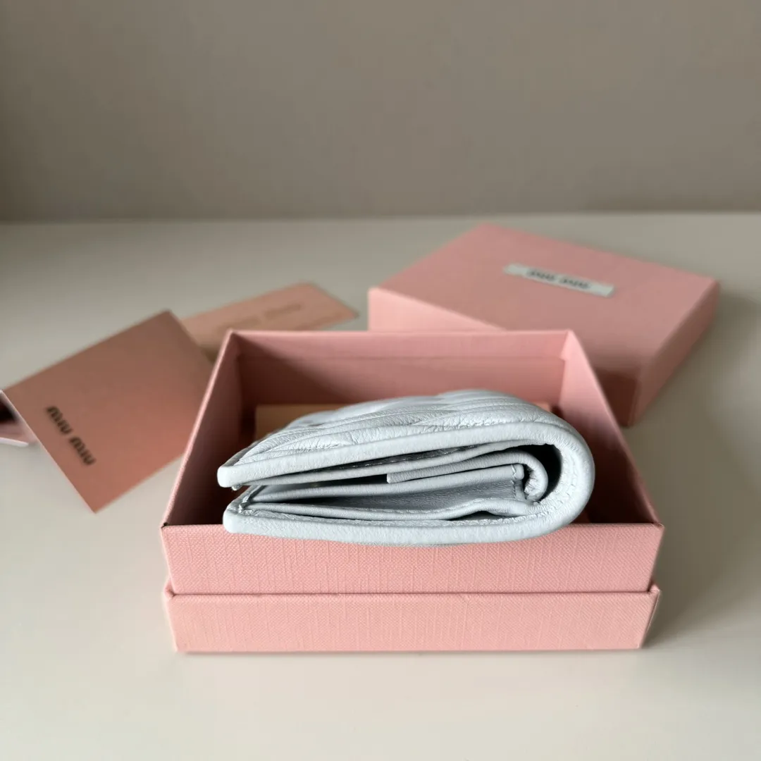 ミュウミュウ ポケットウォレット 5MV204 グレーブルー マトラッセ - 画像 (5)