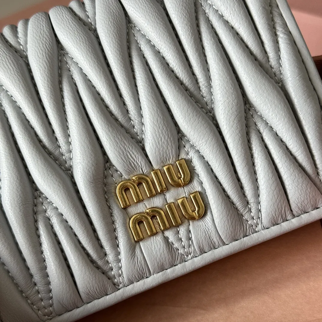 ミュウミュウ ポケットウォレット 5MV204 グレーブルー マトラッセ - 画像 (6)