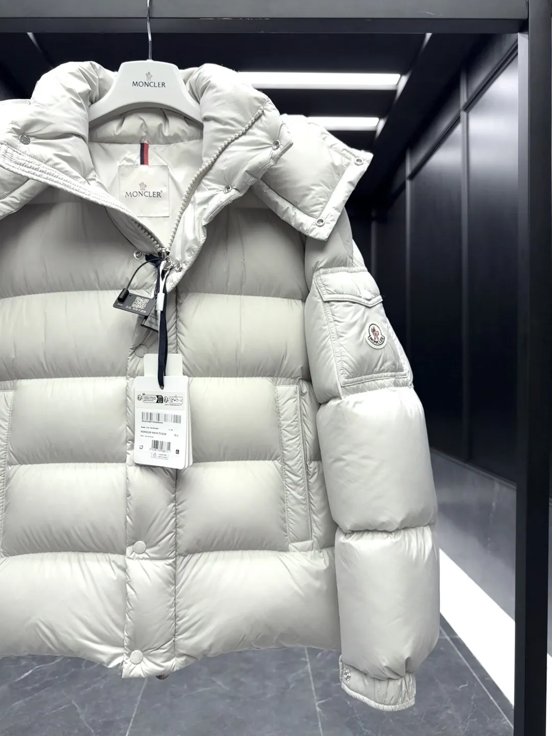 Moncler Maya 70 Down Jacket Pearl Grey - Image 7