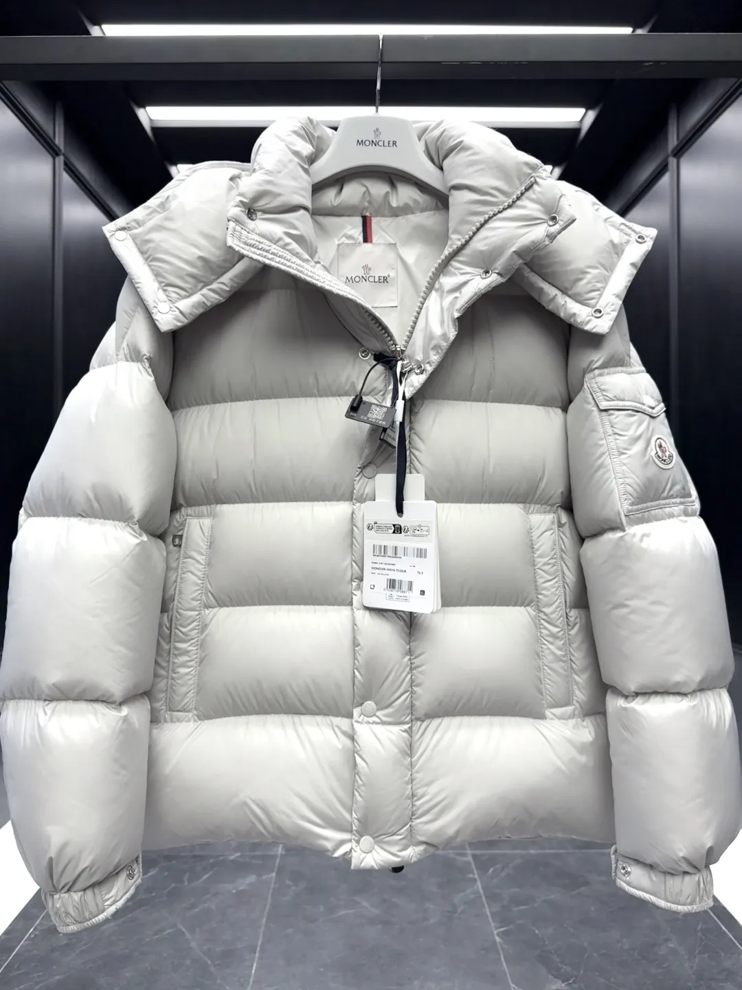Moncler Maya 70 Down Jacket Pearl Grey - Image 8