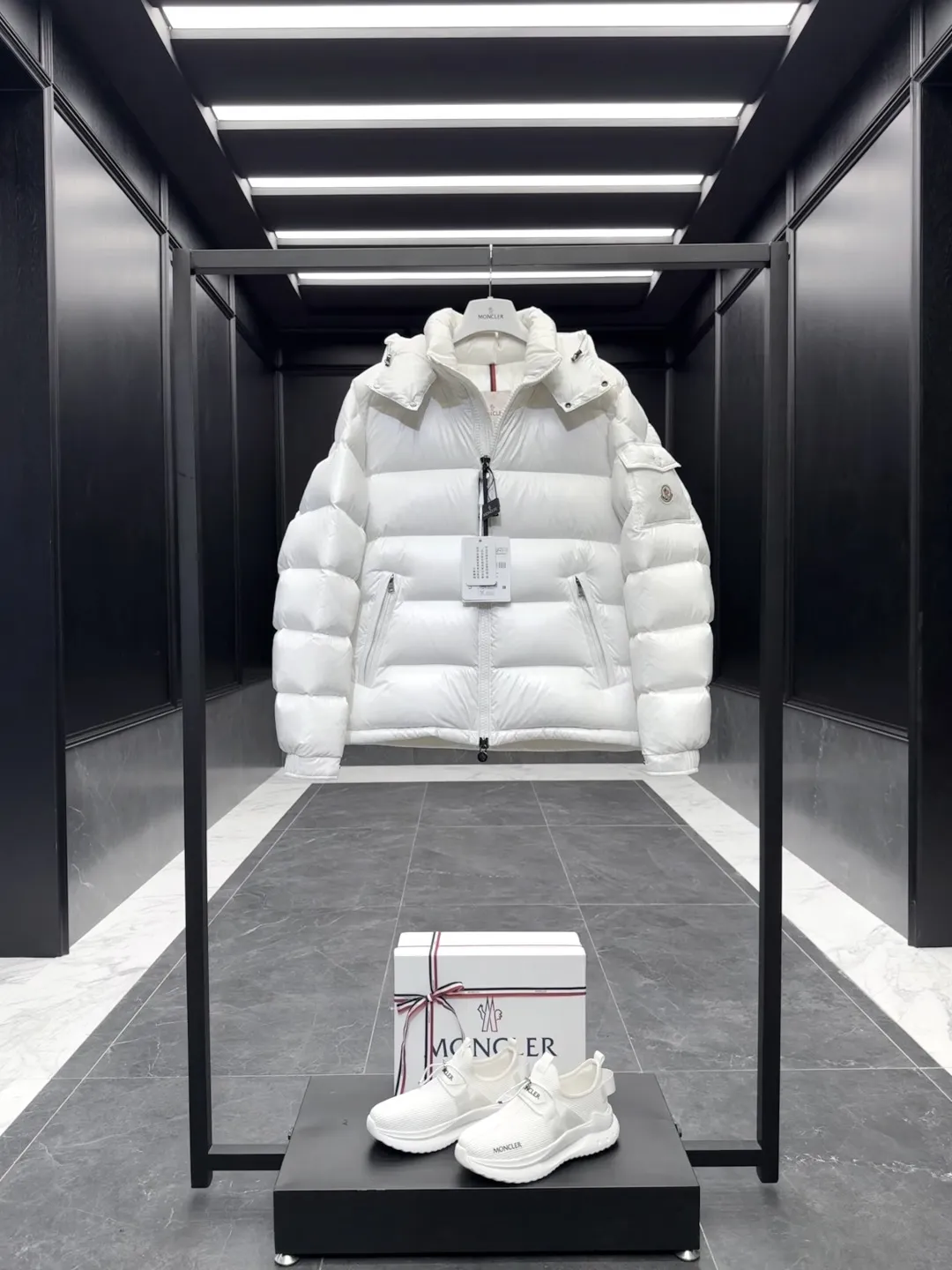 Moncler Maya Down Jacket White Short - Image 4