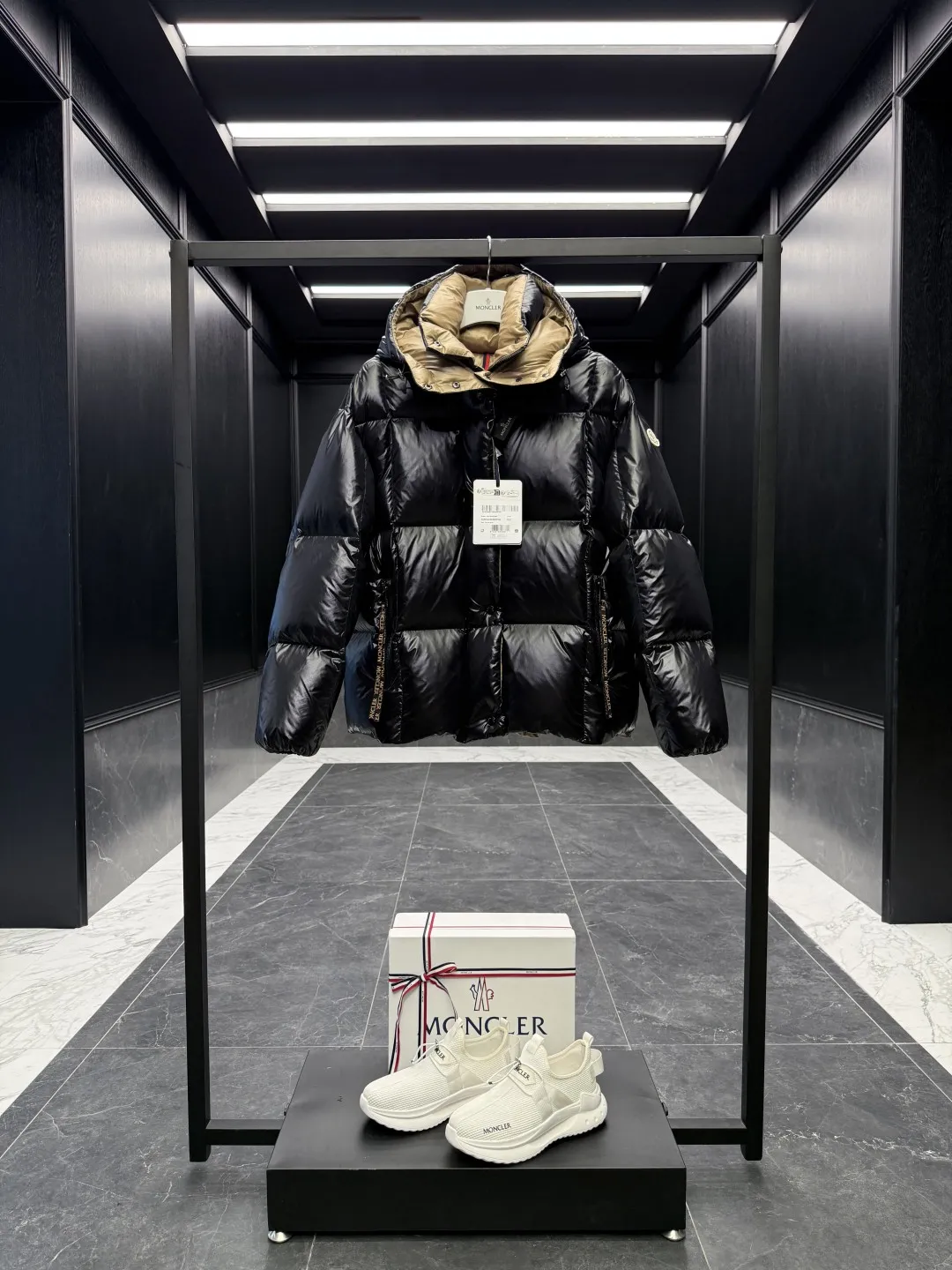Moncler Parana Black Glossy Jacket - Image 4