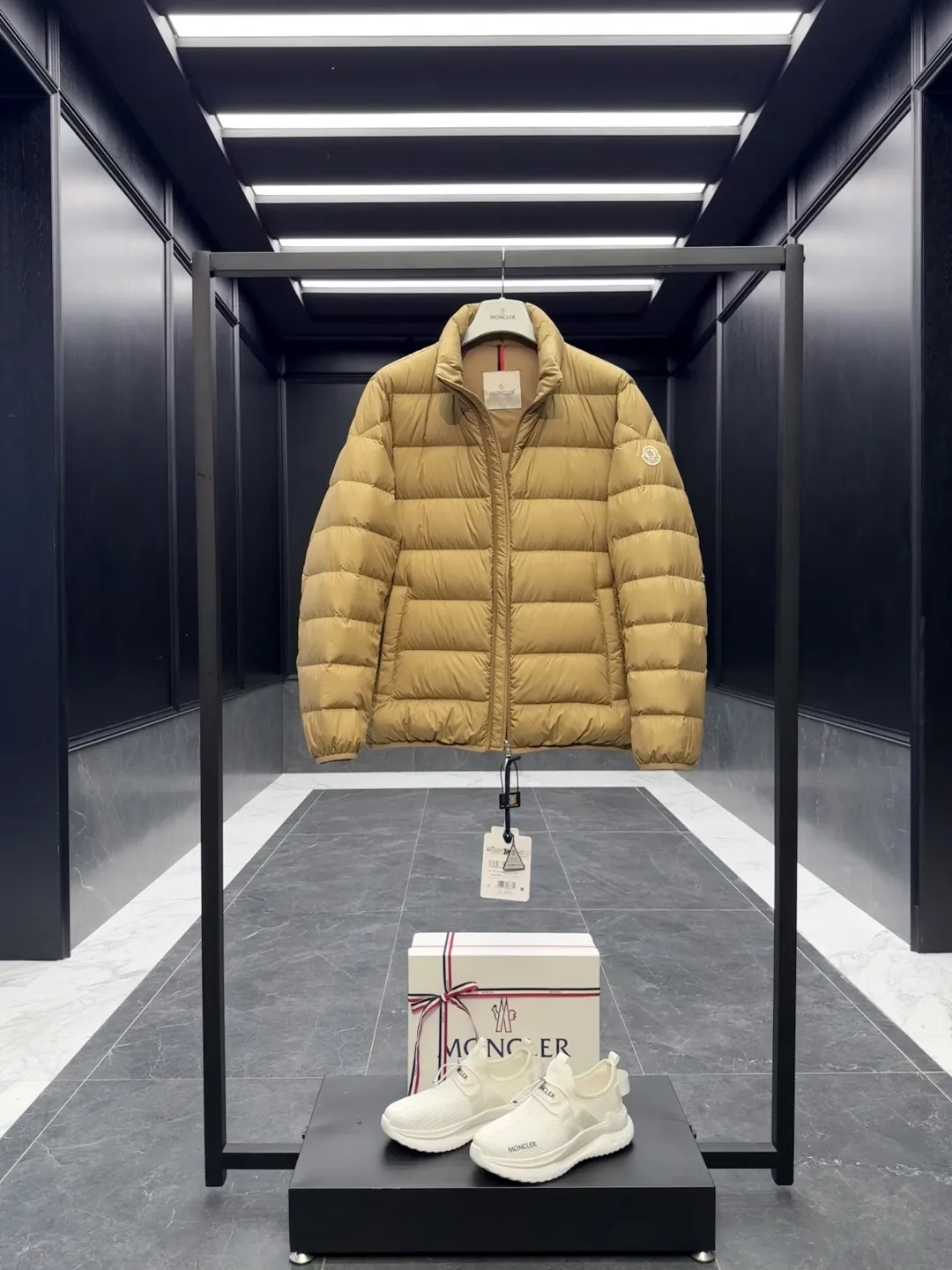 Moncler Baudinet Jacket Beige Quilted Style - Image 4