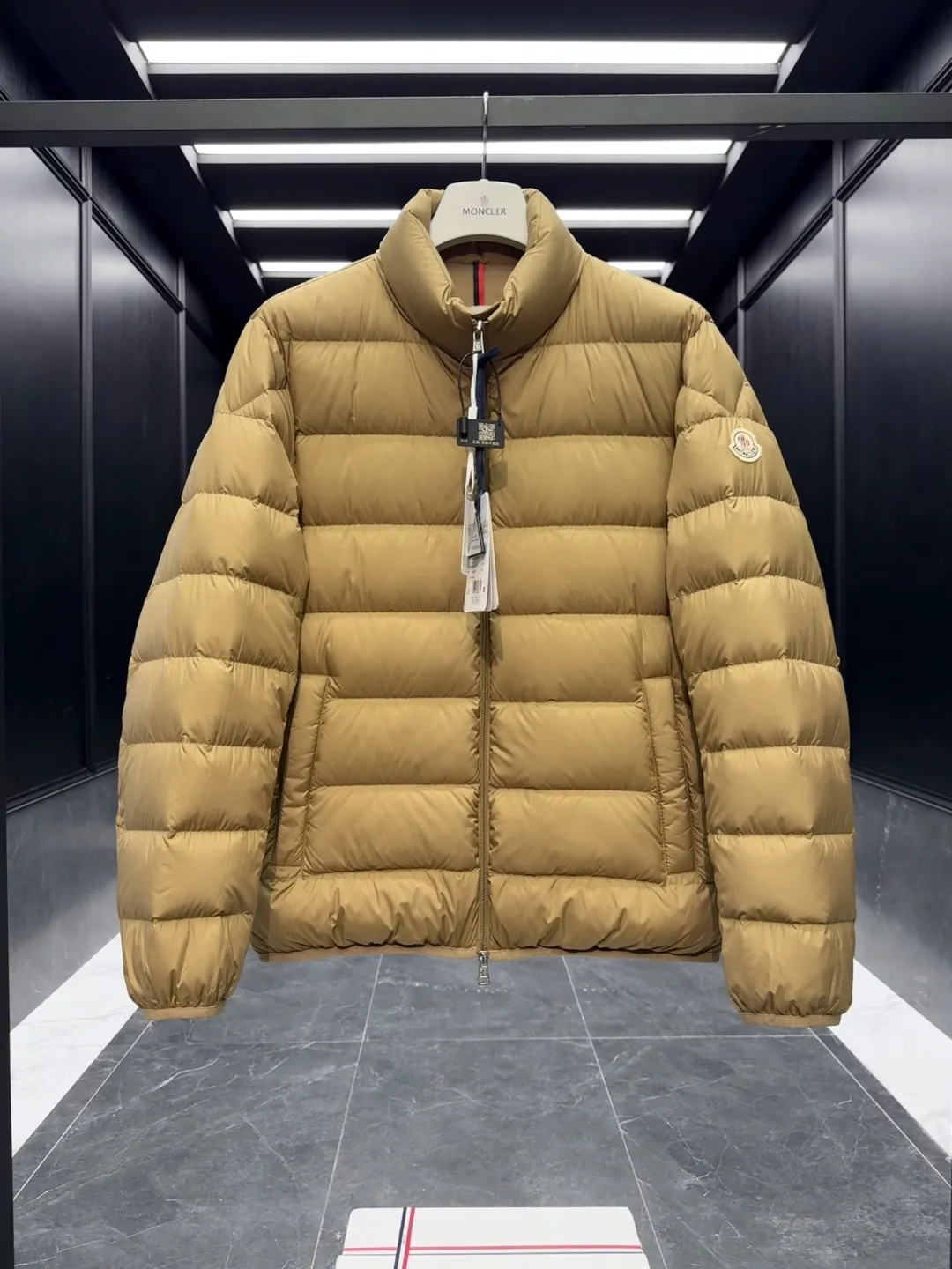Moncler Baudinet Jacket Beige Quilted Style - Image 5