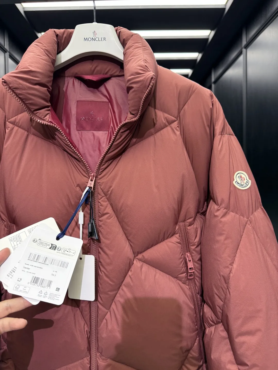Moncler Vardar Down Jacket Red Quilted - Image 6
