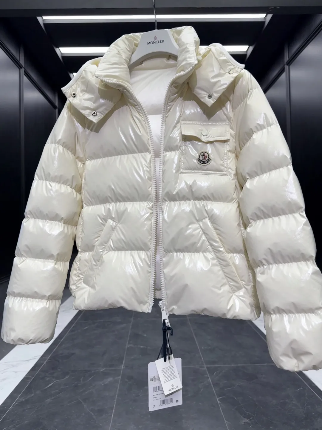 Moncler Andro Short Down Jacket Cream - Image 7