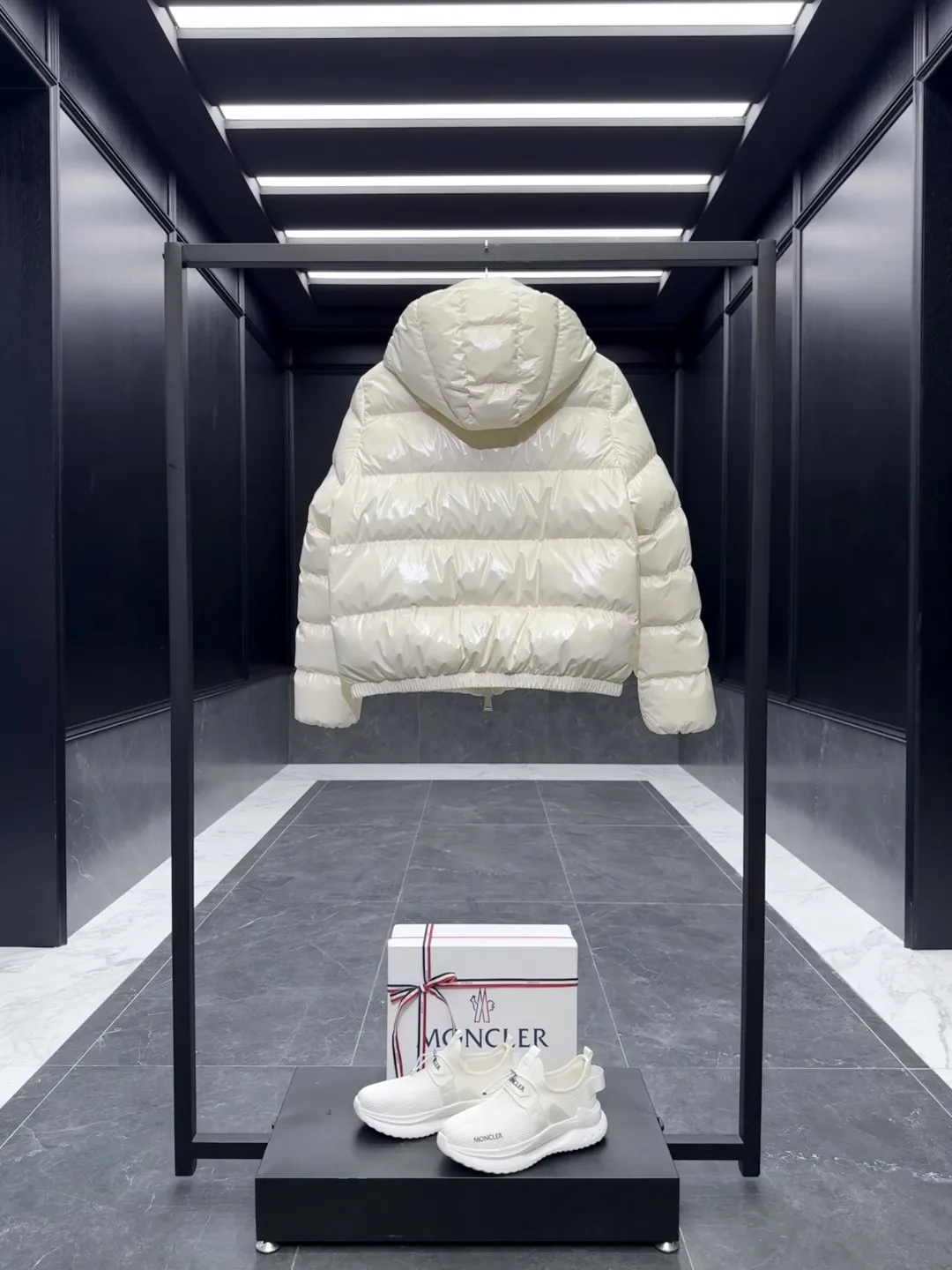 Moncler Andro Short Down Jacket Cream - Image 9