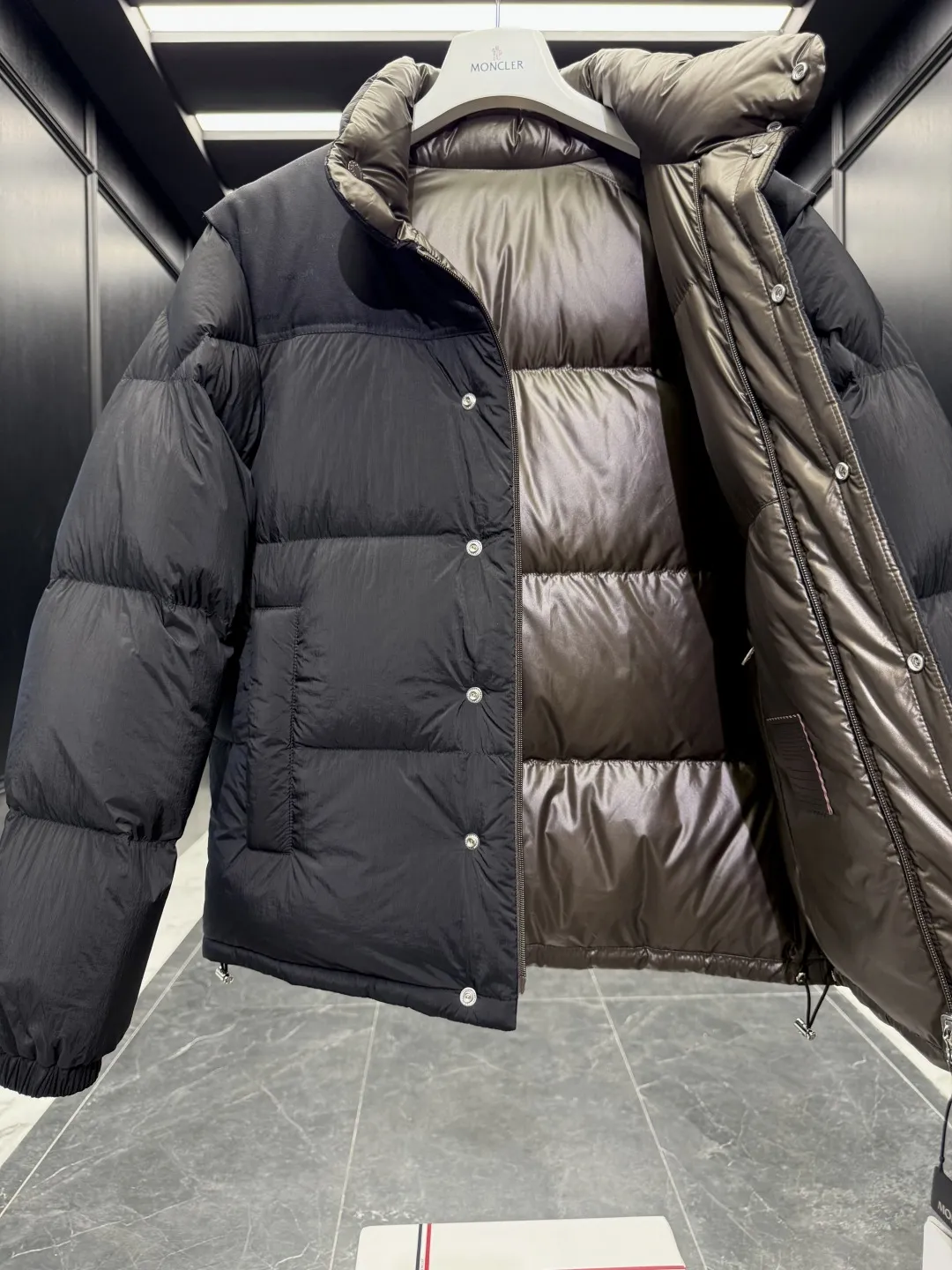 Moncler Verone Reversible Down Jacket Black - Image 9
