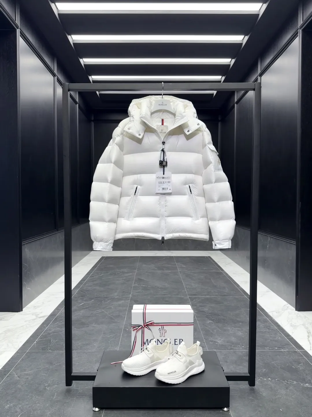 Moncler Maire Down Jacket White Short - Image 4