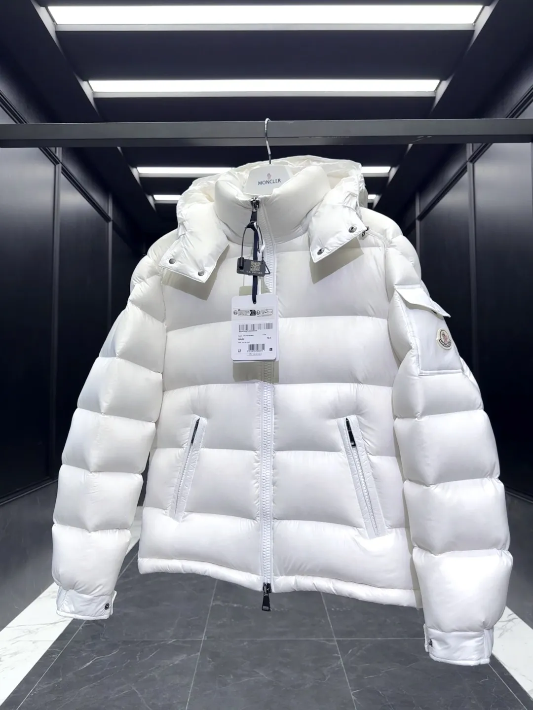 Moncler Maire Down Jacket White Short - Image 7