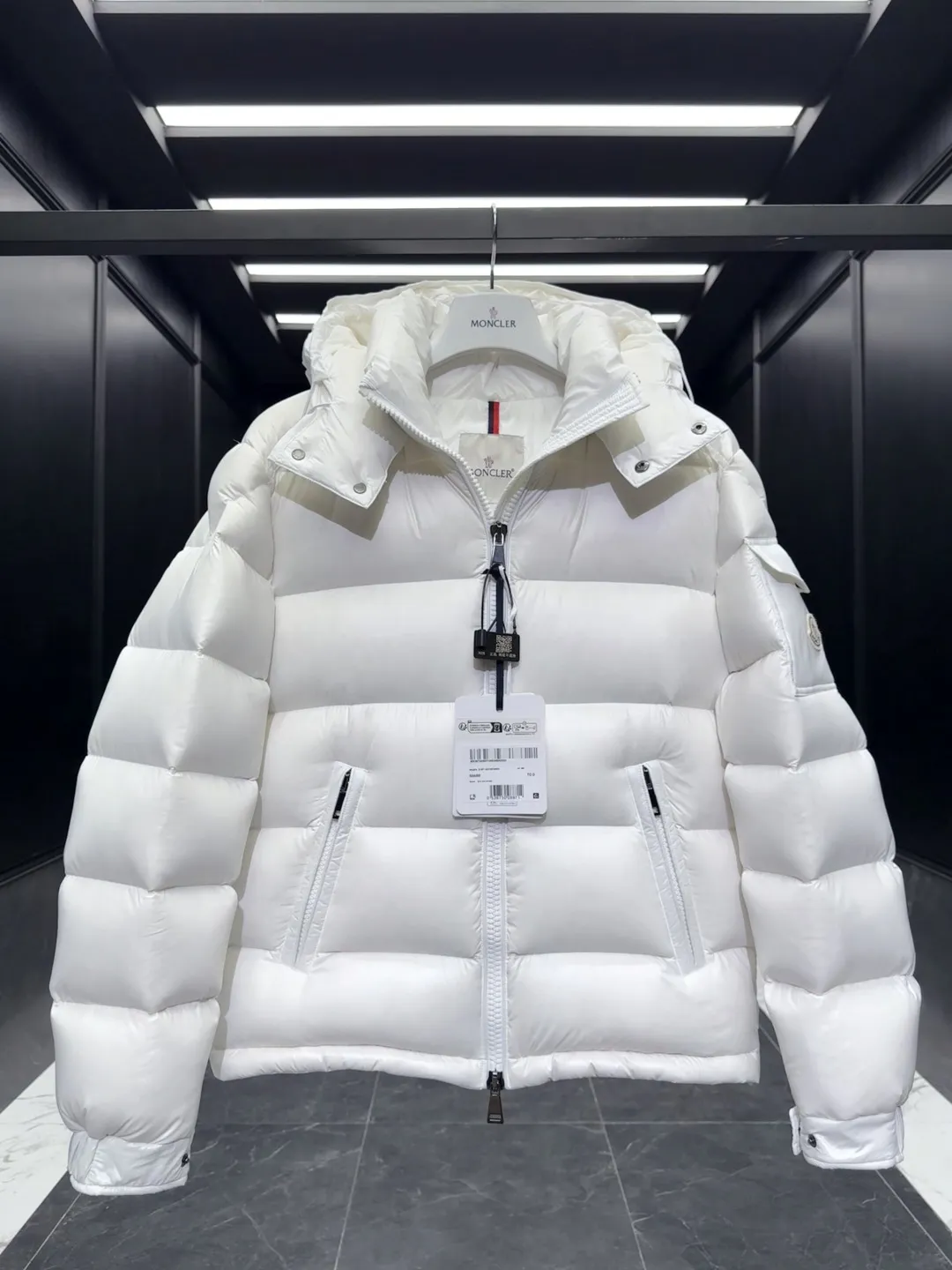 Moncler Maire Down Jacket White Short - Image 8