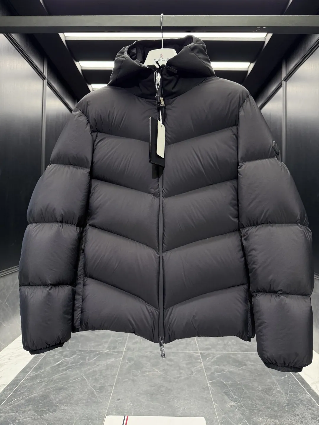 Moncler Forez Down Jacket Black Hooded - Image 6