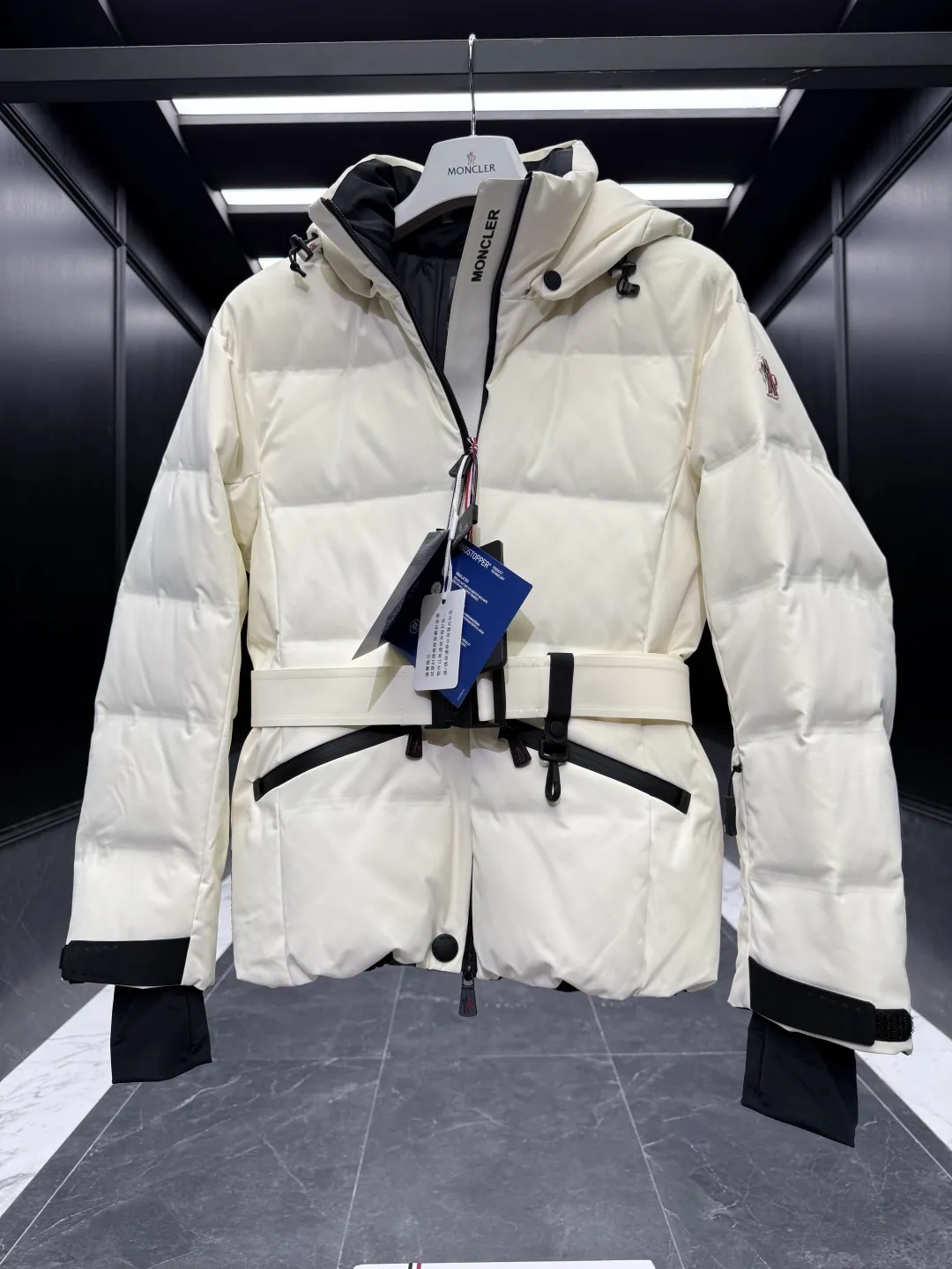 Moncler Grenoble Tolima Down Jacket Ivory Short - Image 7