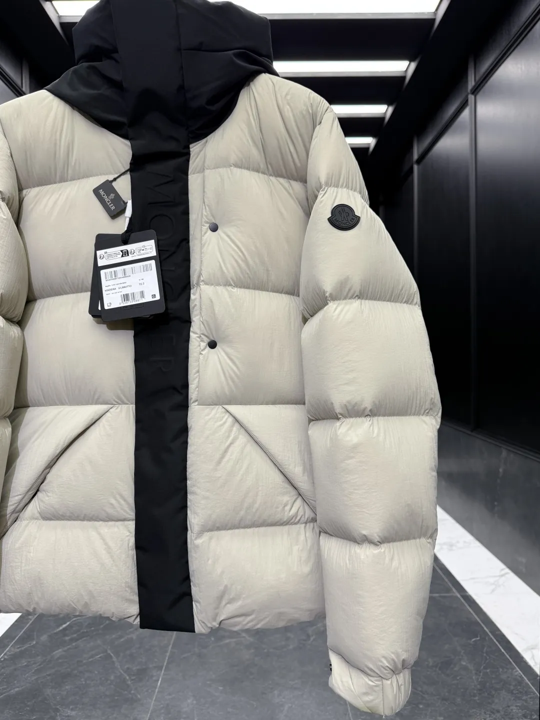 Moncler Madeira Black Short Down Jacket - Image 8