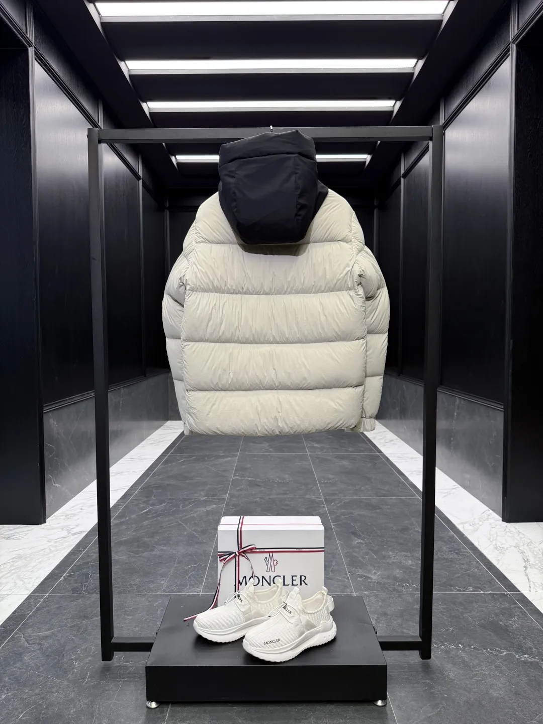 Moncler Madeira Black Short Down Jacket - Image 10